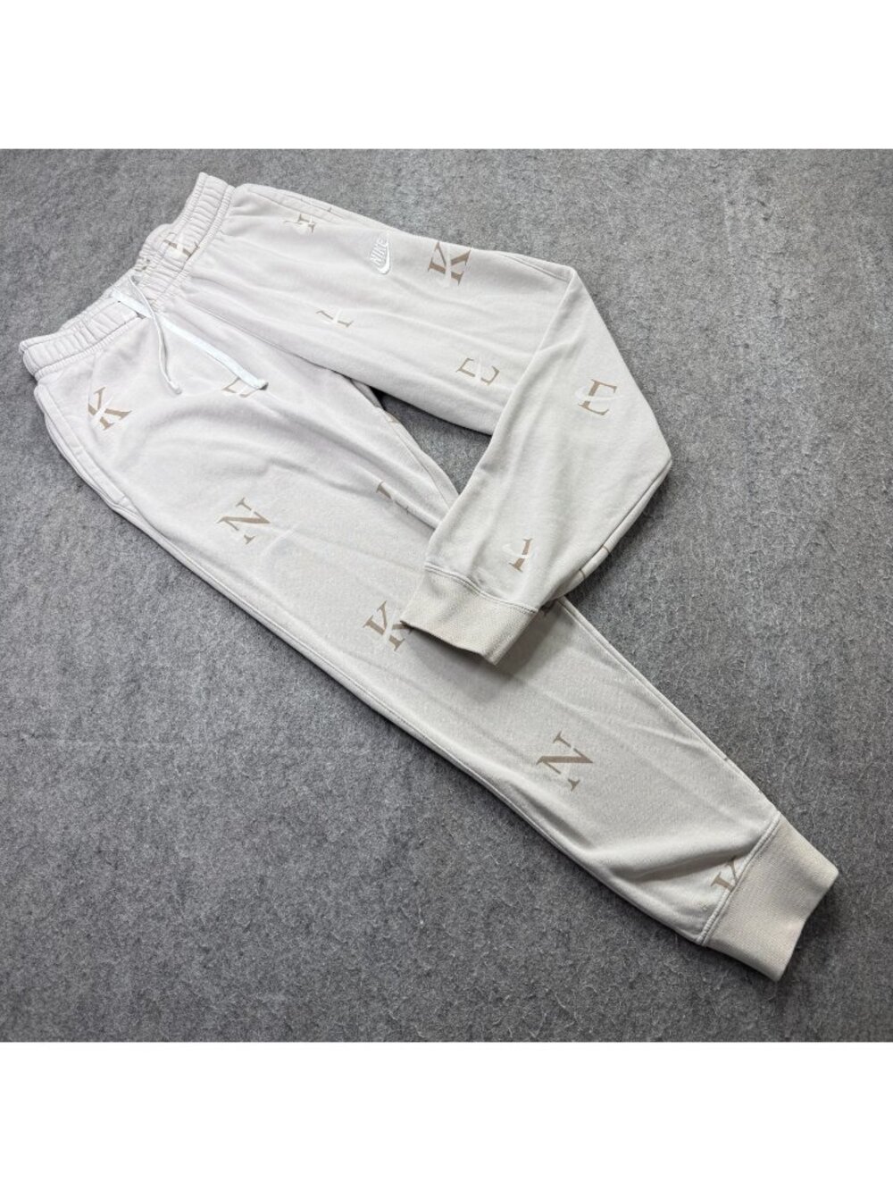 Nike Sportswear Club Fleece Joggers Mens S Beige All Over Logo Print Pants 28"